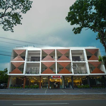 Royalton Residency Hotel Mundakayam Exterior photo