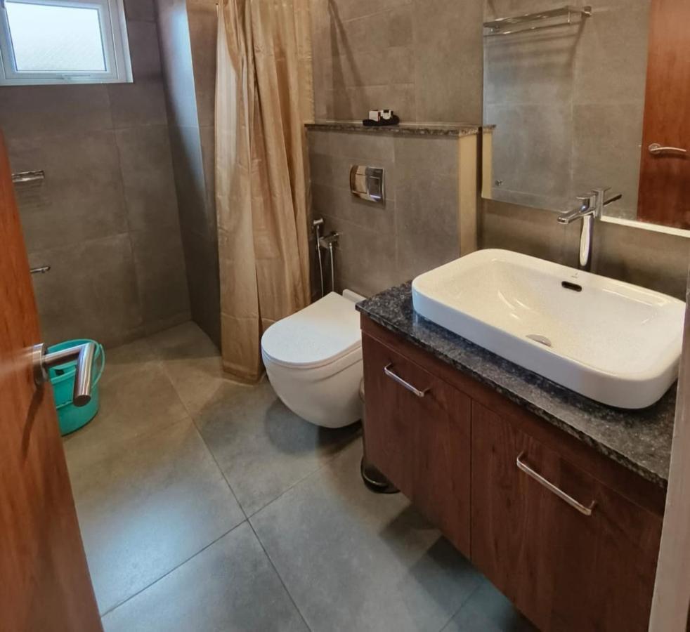Royalton Residency Hotel Mundakayam Exterior photo