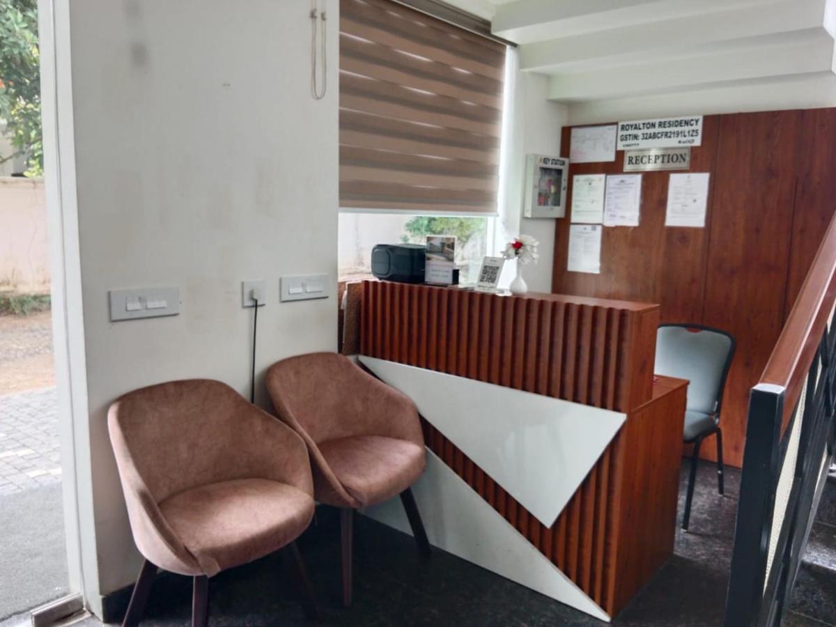 Royalton Residency Hotel Mundakayam Exterior photo
